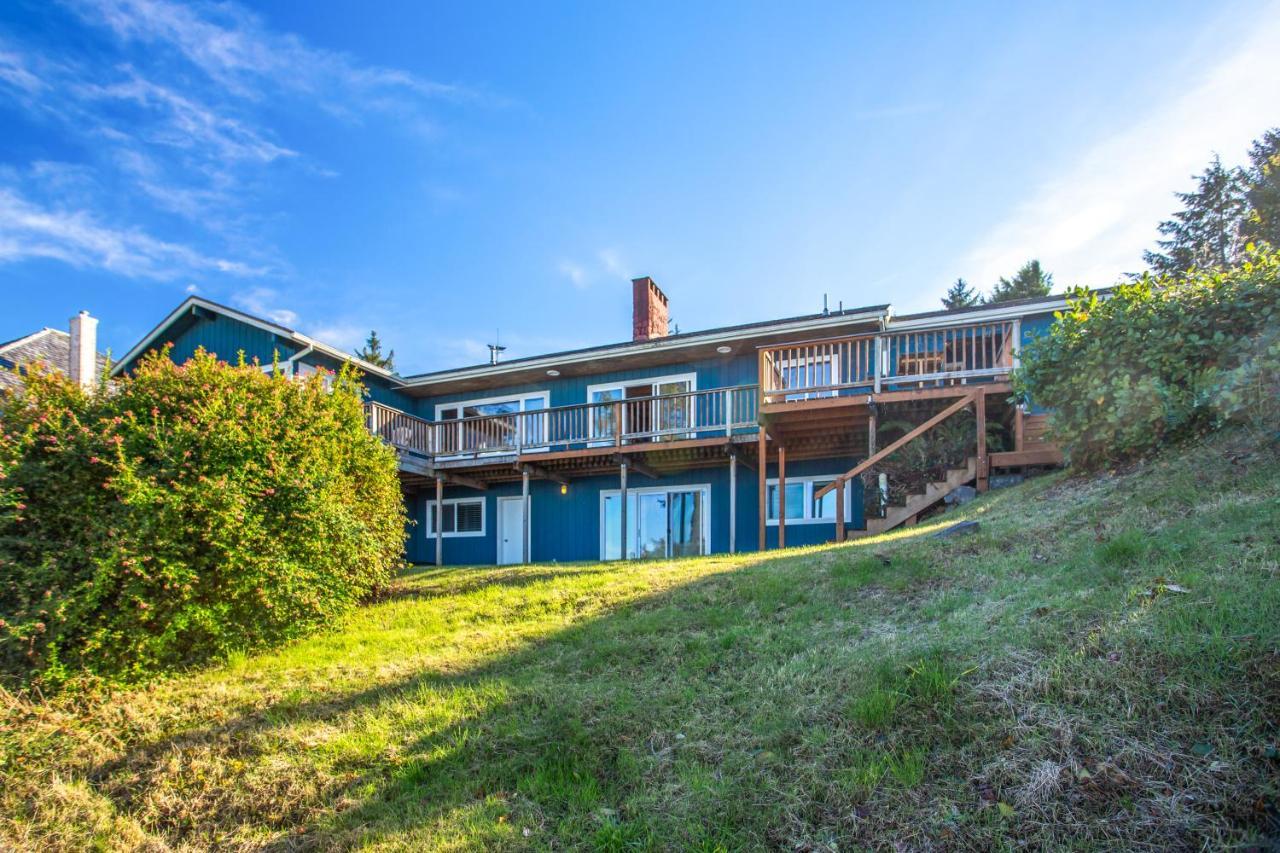 Spectacular Seaside Surf-View Home Exteriör bild